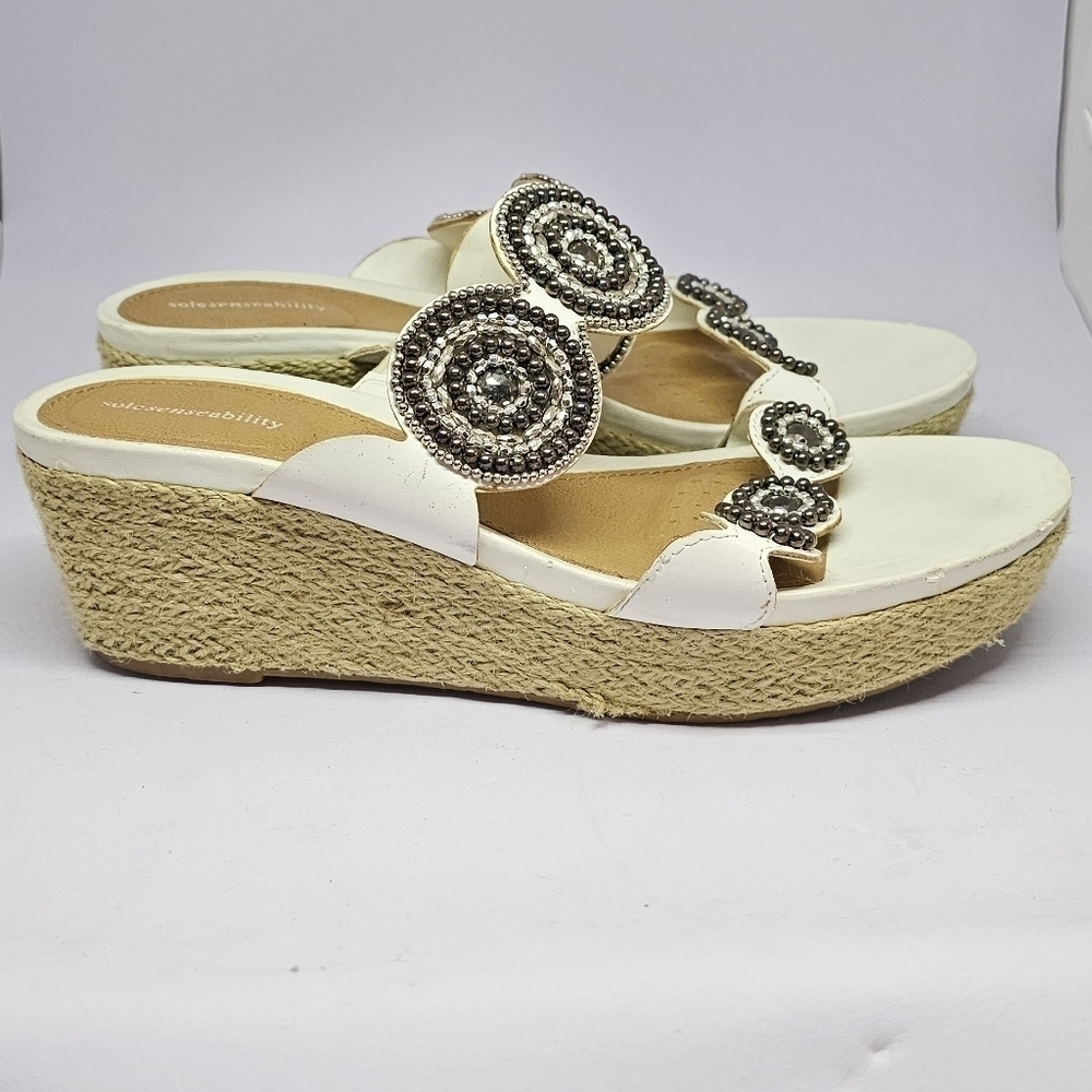Size 8 | Kohls White Beaded Wedges